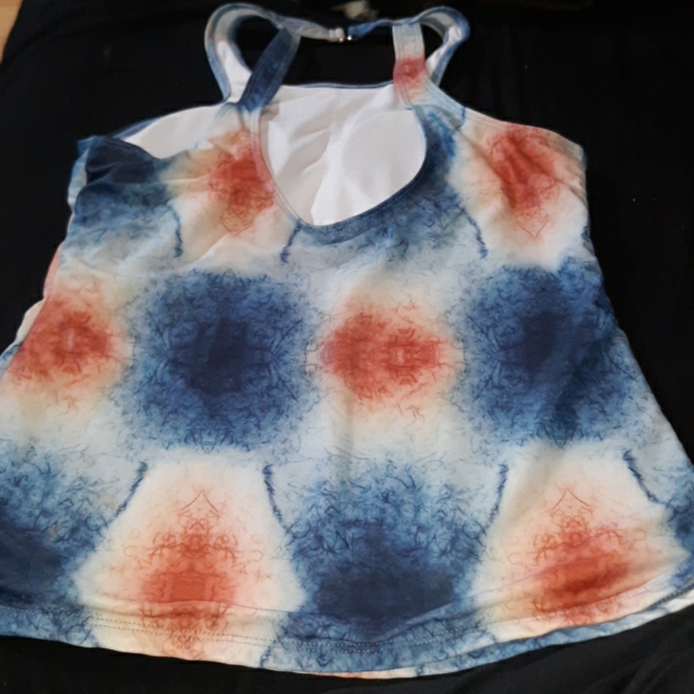 Tanktop - Picture 2 of 3